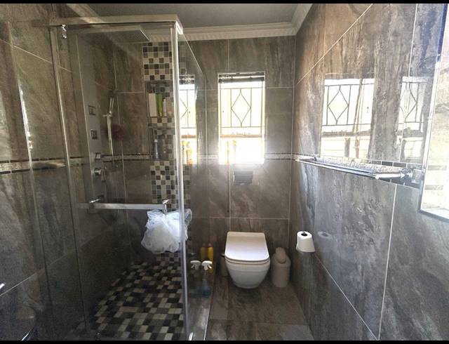 3 BEDROOM HOUSE FOR SALE IN MAYBERRY PARK